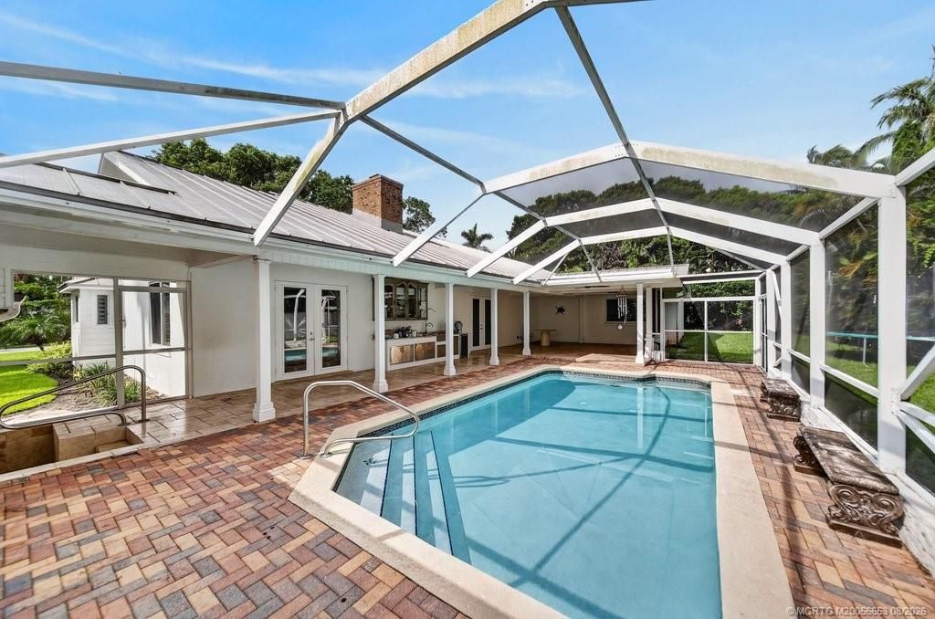 15 W High Point Road, Sewalls Point, FL 34996 Photo