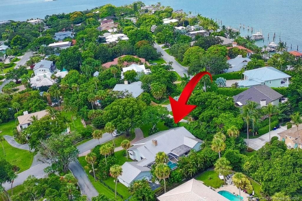 15 W High Point Road, Sewalls Point, FL 34996 Photo