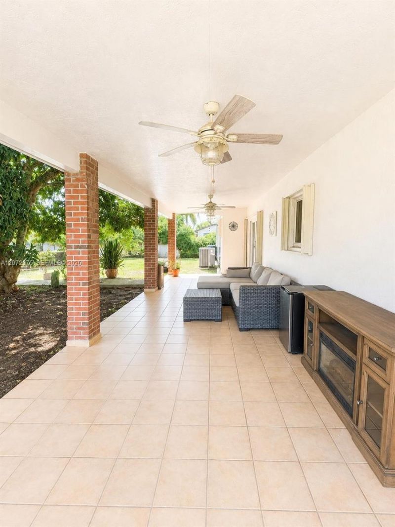 20890 SW 236th St, Homestead, FL 33031 Photo