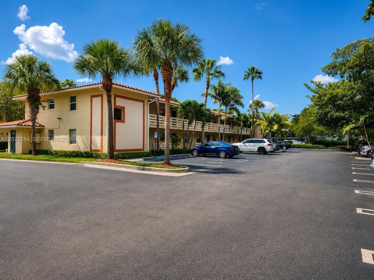 3280 NW 102nd Ter , Unit 203-E, Coral Springs, FL 33065 Photo