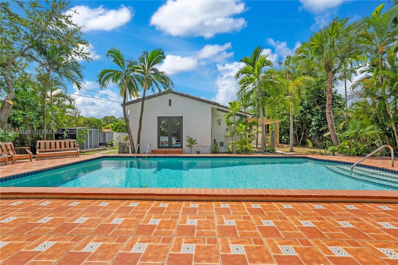 10301 N Miami Ave, Miami Shores, FL 33150 Photo
