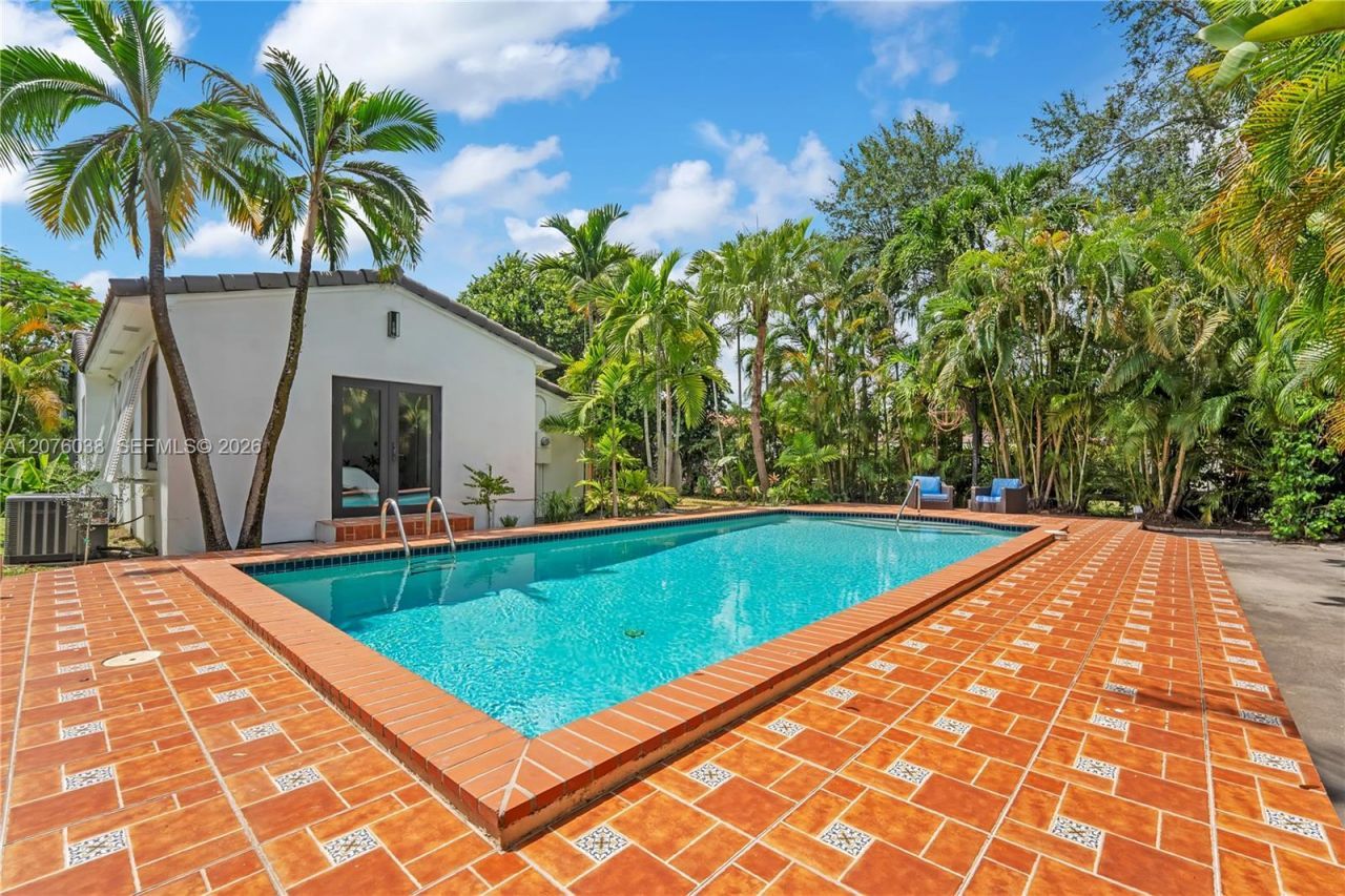 10301 N Miami Ave, Miami Shores, FL 33150 Photo