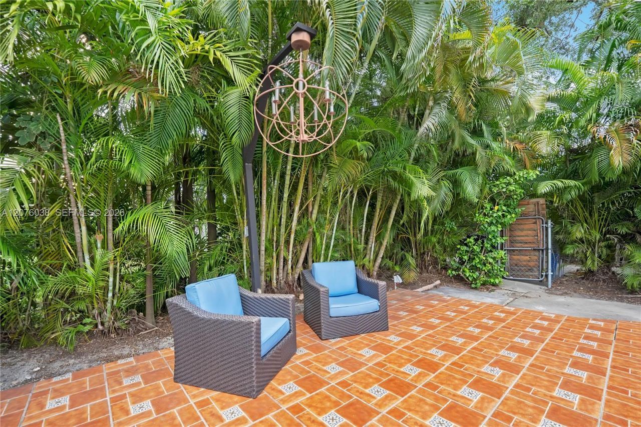 10301 N Miami Ave, Miami Shores, FL 33150 Photo