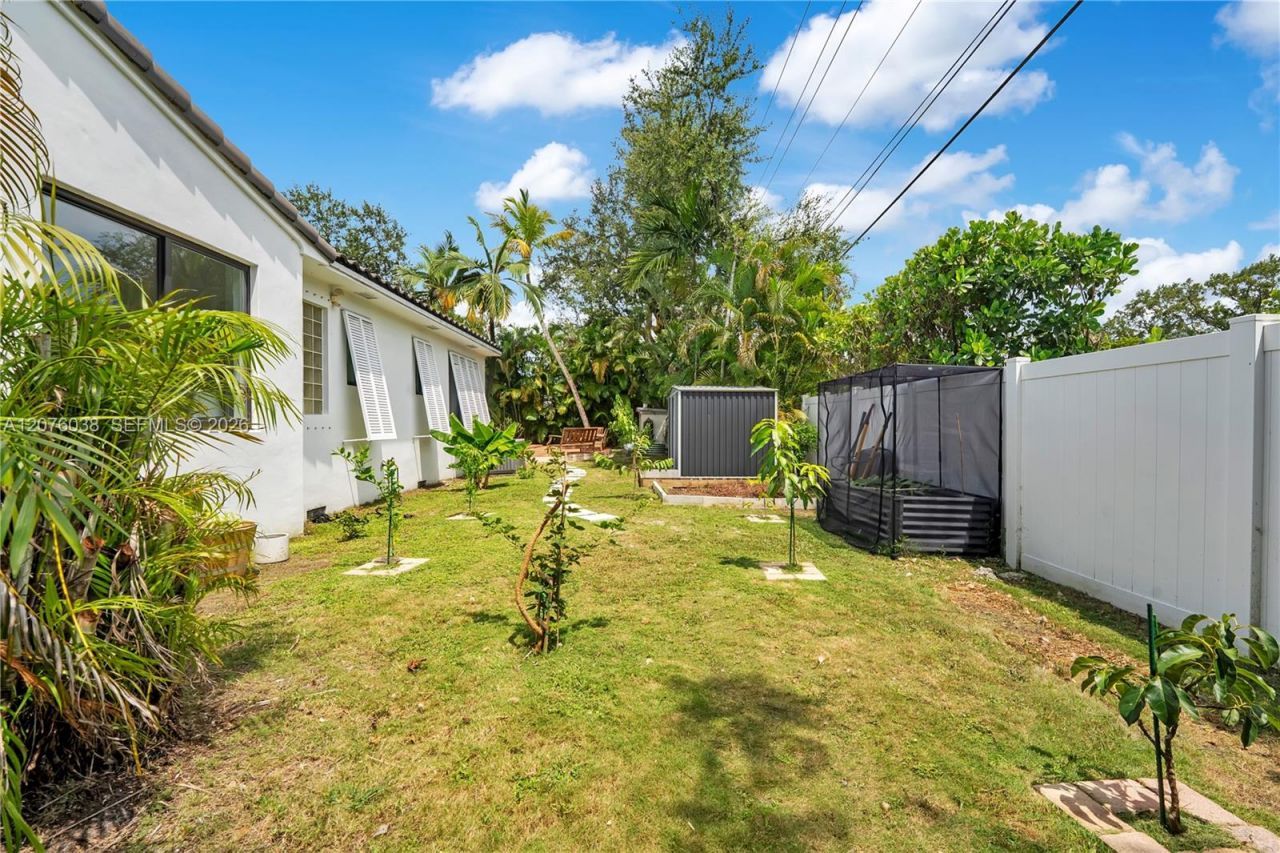 10301 N Miami Ave, Miami Shores, FL 33150 Photo