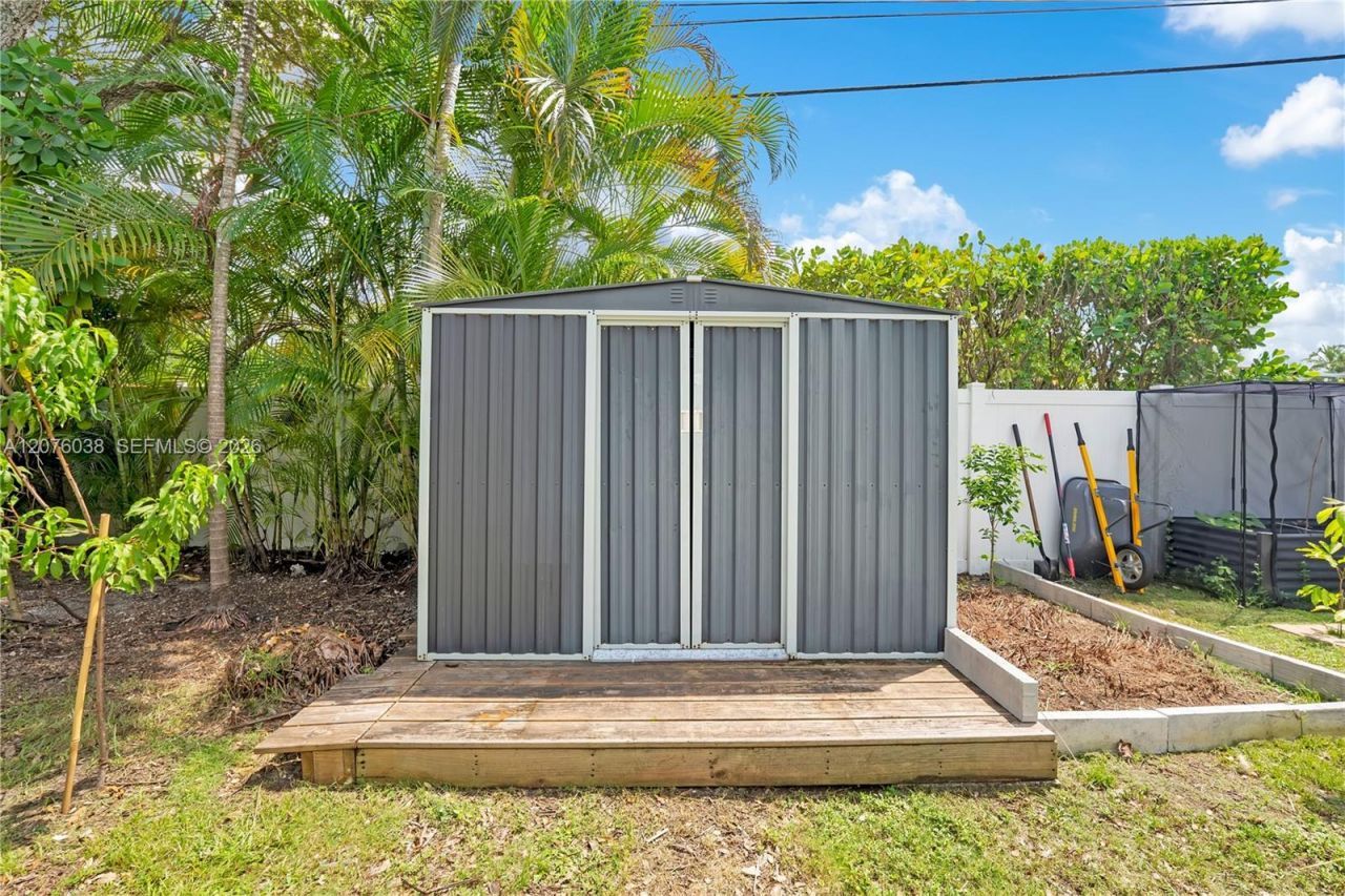 10301 N Miami Ave, Miami Shores, FL 33150 Photo