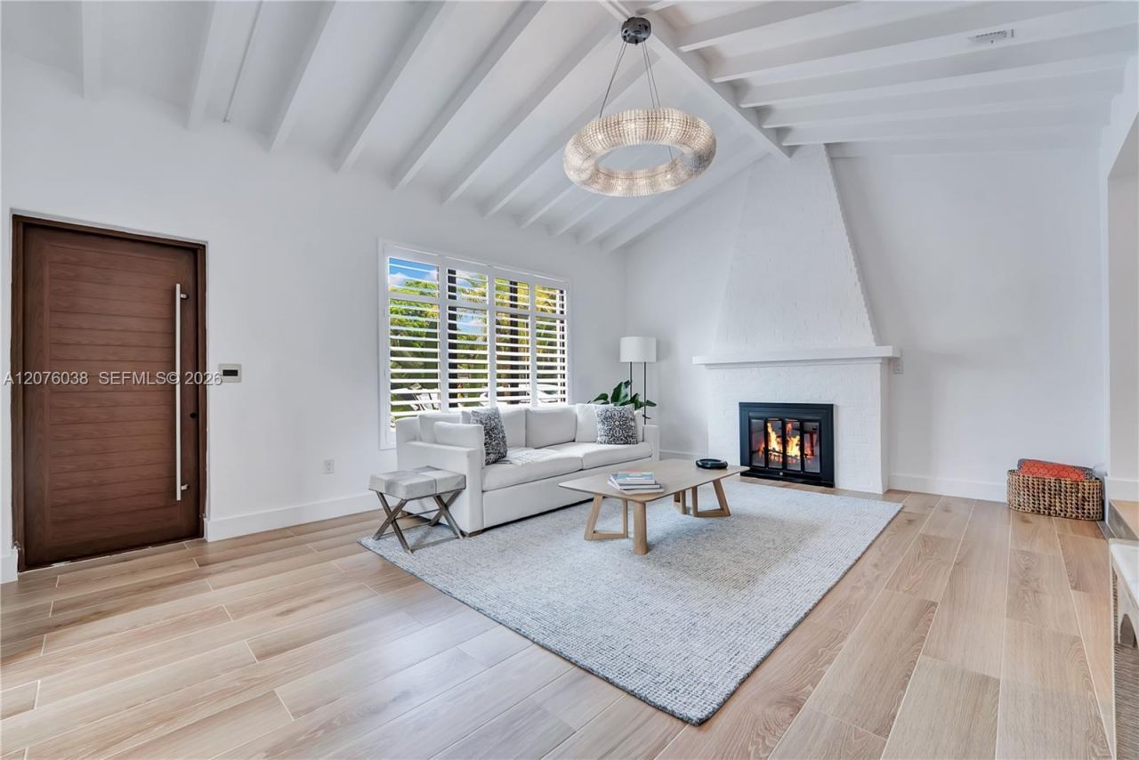 10301 N Miami Ave, Miami Shores, FL 33150 Photo