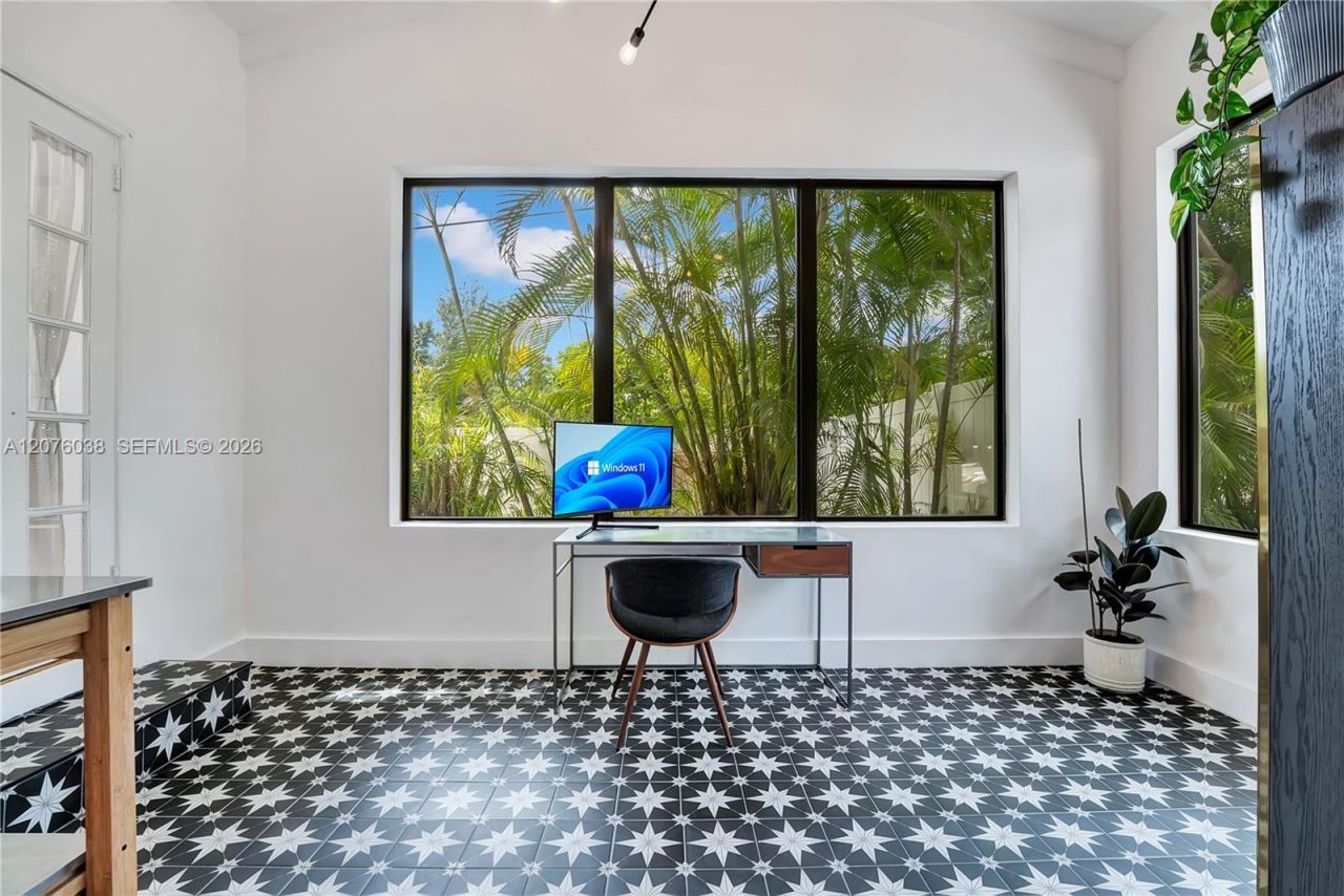 10301 N Miami Ave, Miami Shores, FL 33150 Photo
