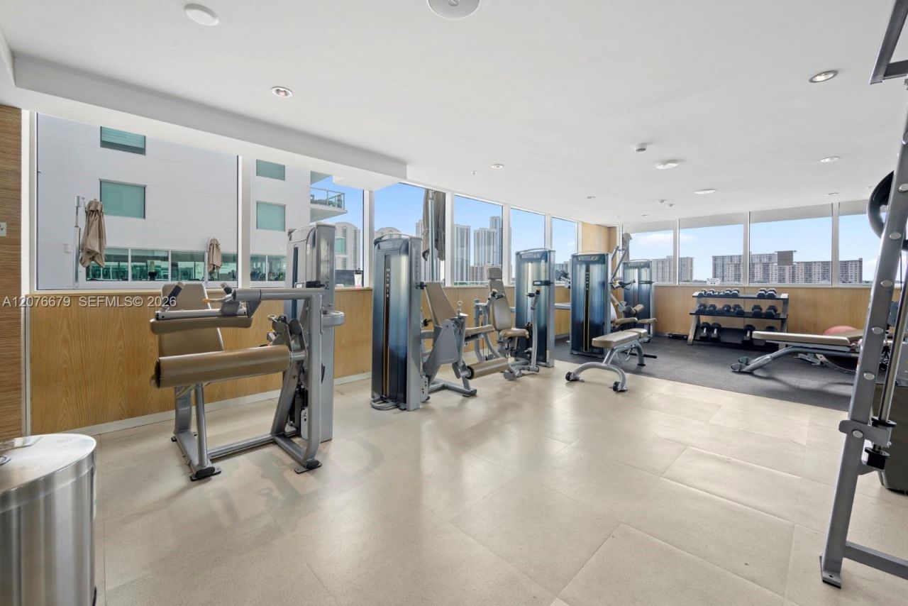 400 Sunny Isles Blvd , Unit 908, Sunny Isles Beach, FL 33160 Photo