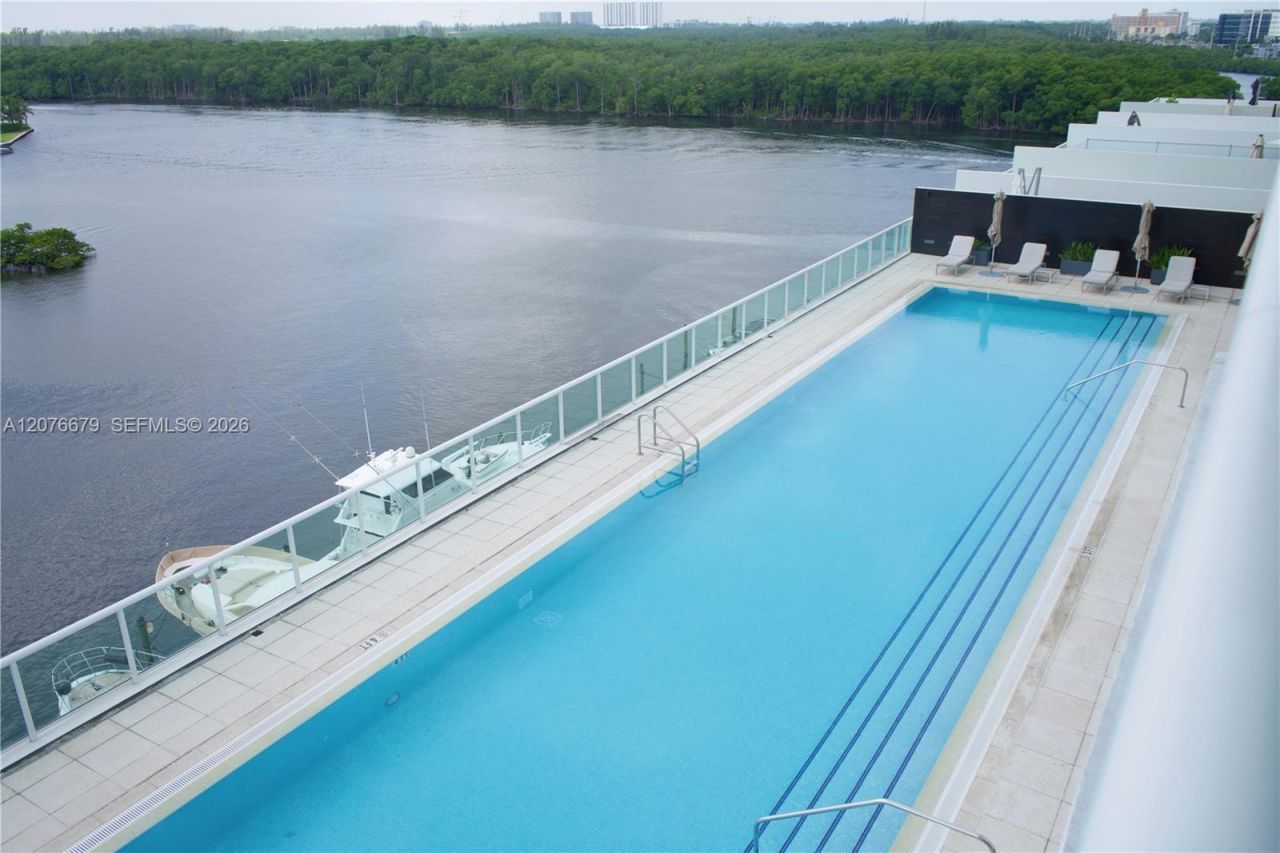 400 Sunny Isles Blvd , Unit 908, Sunny Isles Beach, FL 33160 Photo