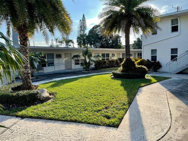1077 SE 22nd Ave , Unit N8, Pompano Beach, FL 33062