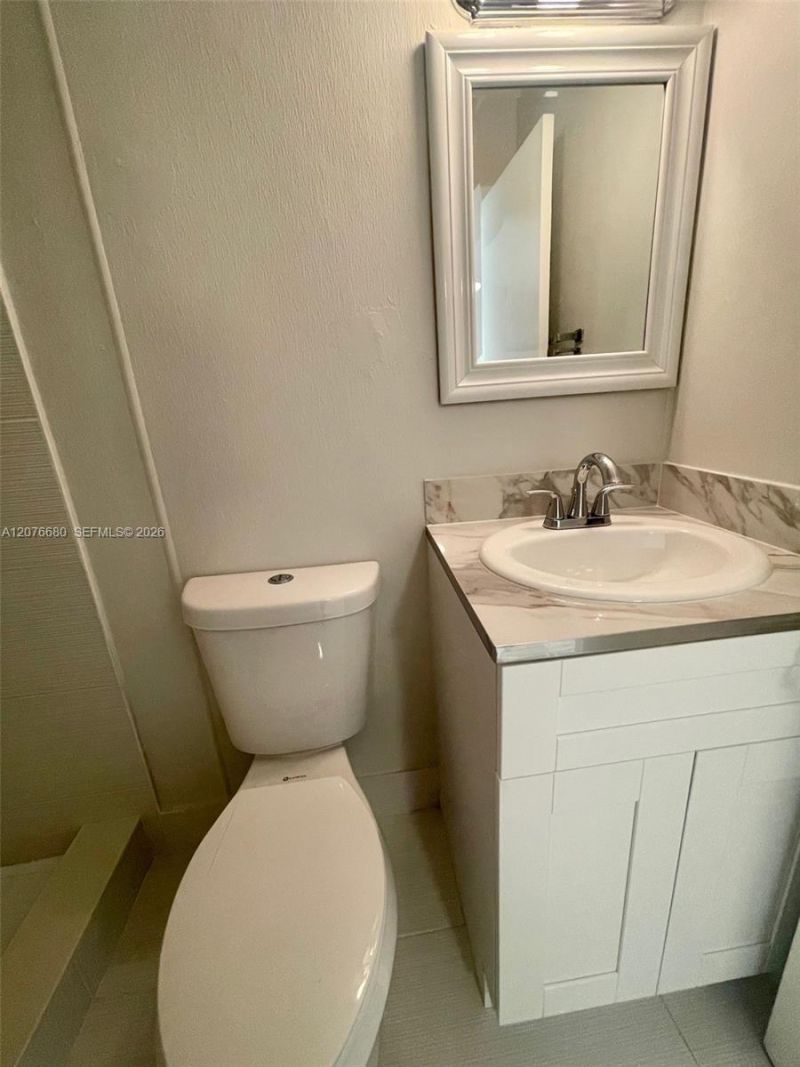 1077 SE 22nd Ave, Unit N8, Pompano Beach, FL 33062 Photo