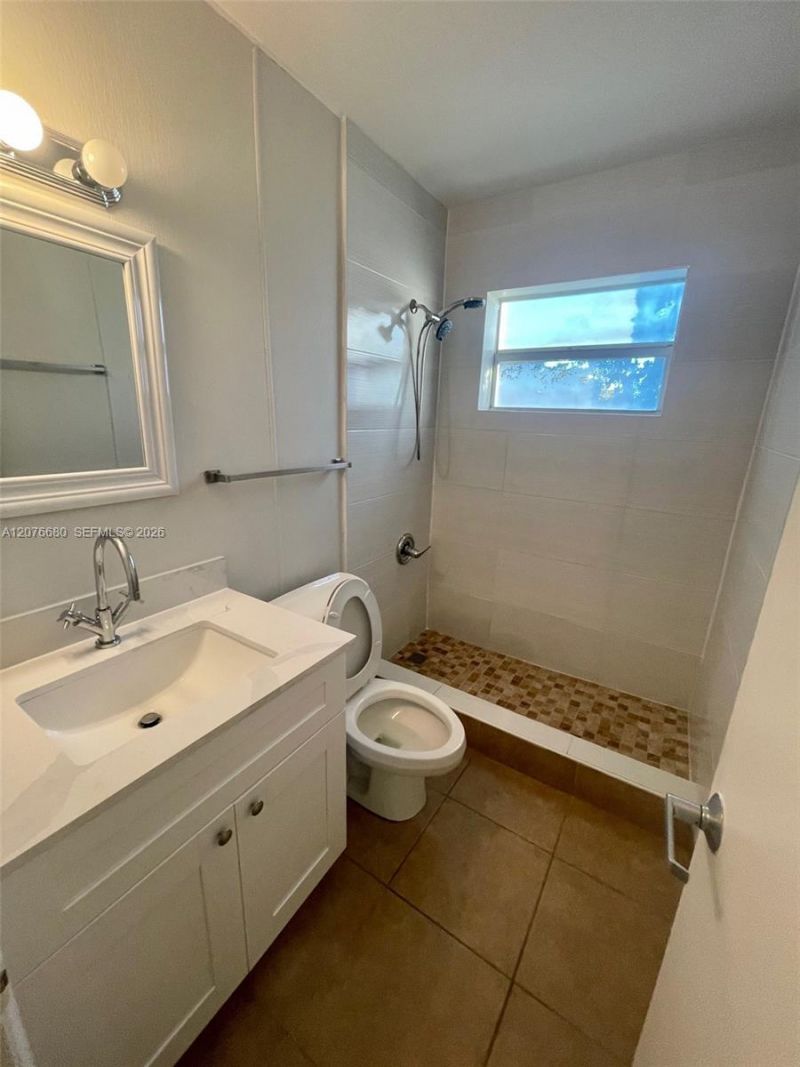 1077 SE 22nd Ave, Unit N8, Pompano Beach, FL 33062 Photo
