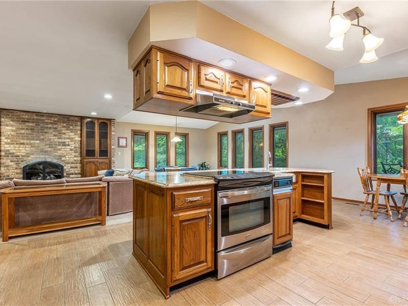 6309 7 Pines Drive, West Carrollton, OH 45449 Photo 11