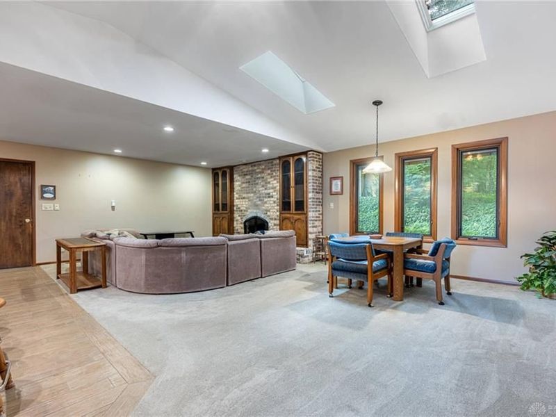 6309 7 Pines Drive, West Carrollton, OH 45449 Photo 7