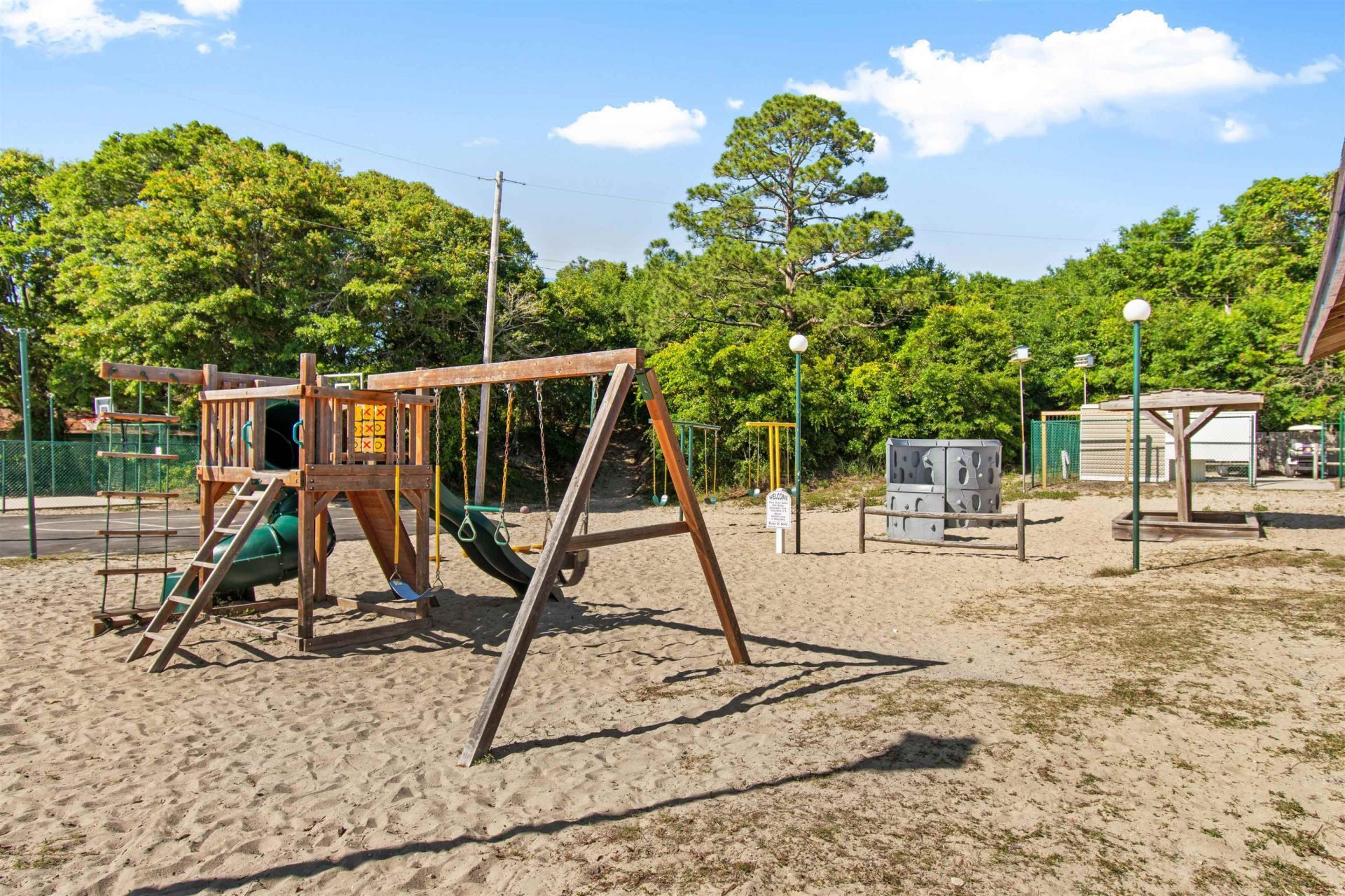 9700 Kings Rd. Photo 49