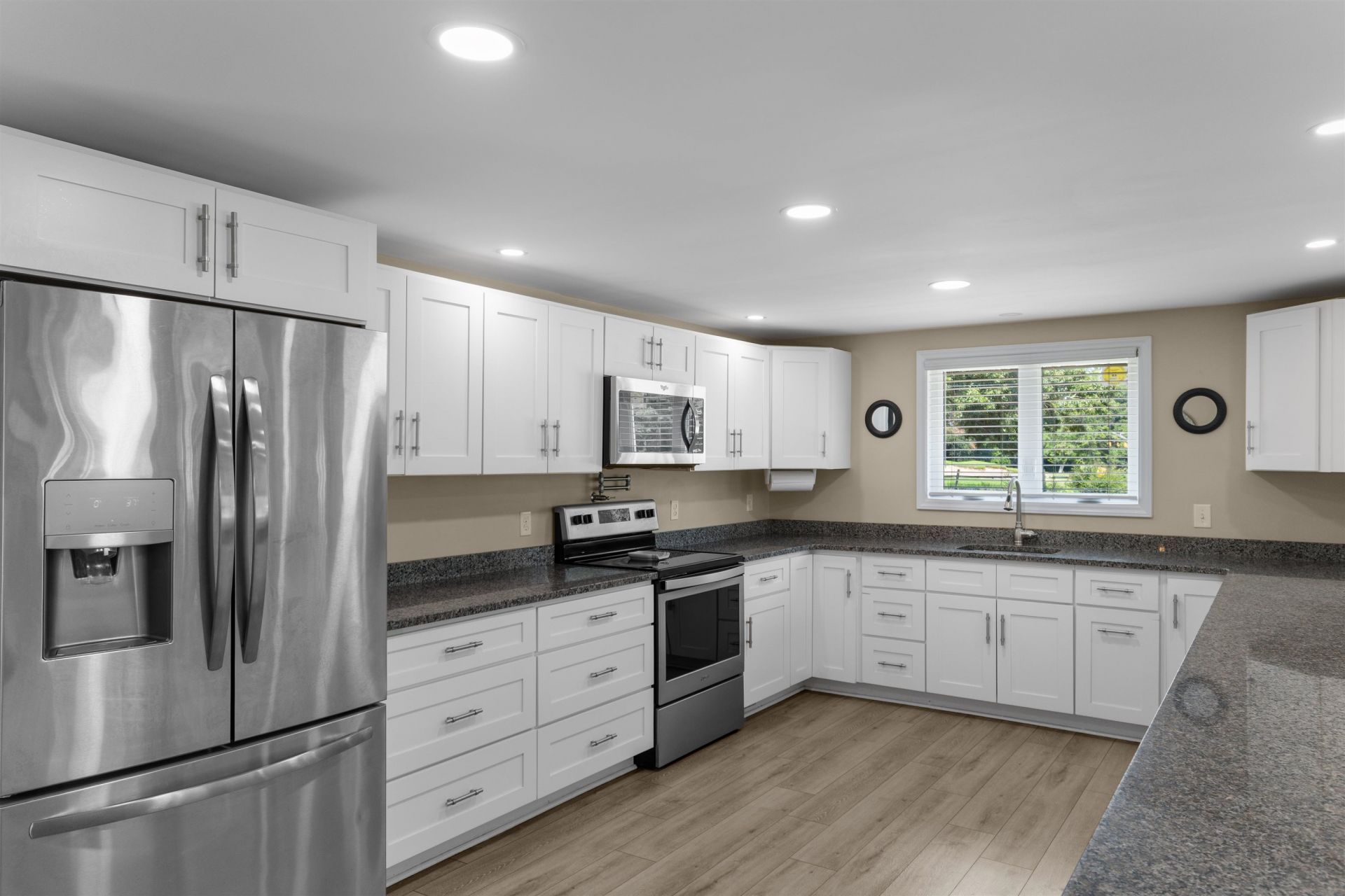 9700 Kings Rd. Photo 5