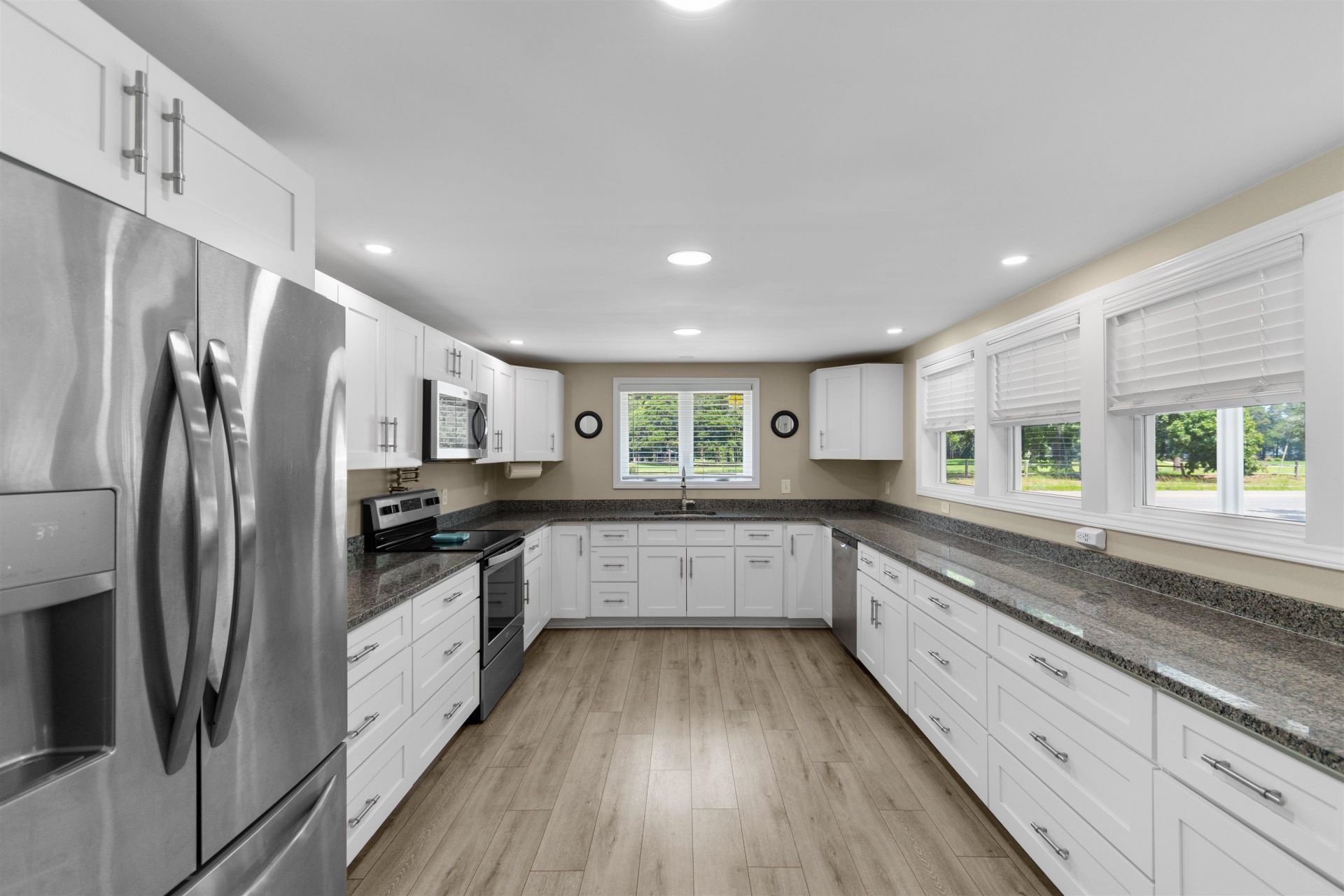 9700 Kings Rd. Photo 6