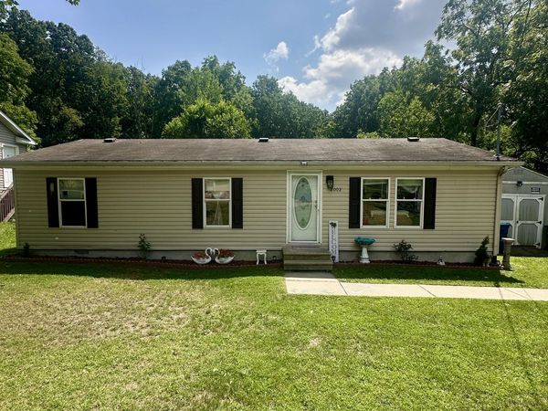 2002 Mount Olivet Road, Kalamazoo, MI 49004