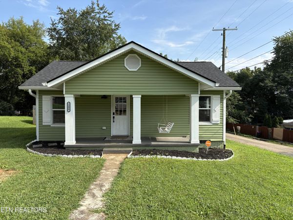 2400 Brown Ave, Knoxville, TN 37917