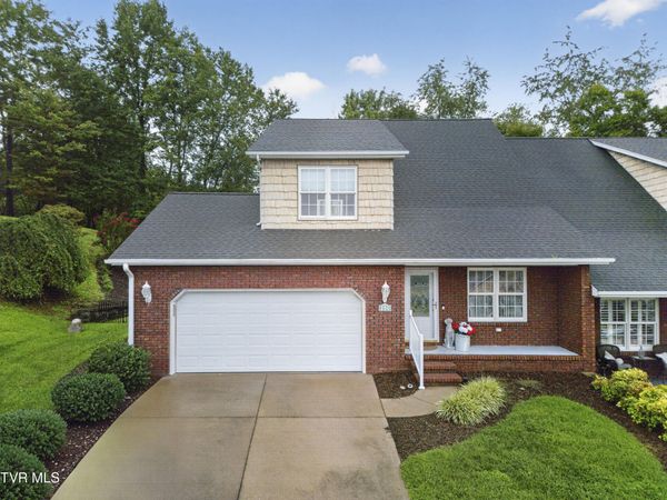 250 Saint Andrews Drive, Bristol, VA 24202