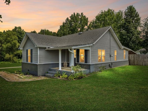 876 Prosser Rd , Leoma, TN 38468