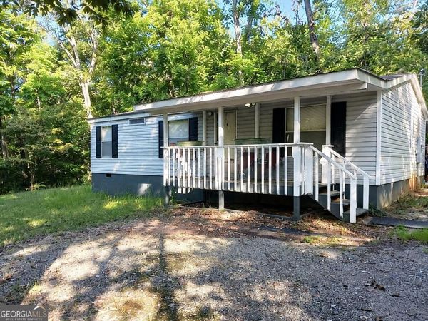 84 River Point Road, Martin, GA 30557