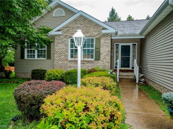 516 Walnut Street , Conneaut, OH 44030