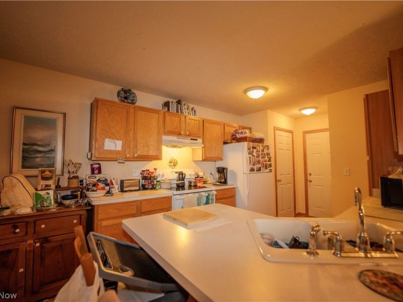 516 Walnut Street, Conneaut, OH 44030 Photo 3