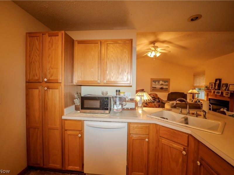 516 Walnut Street, Conneaut, OH 44030 Photo 6