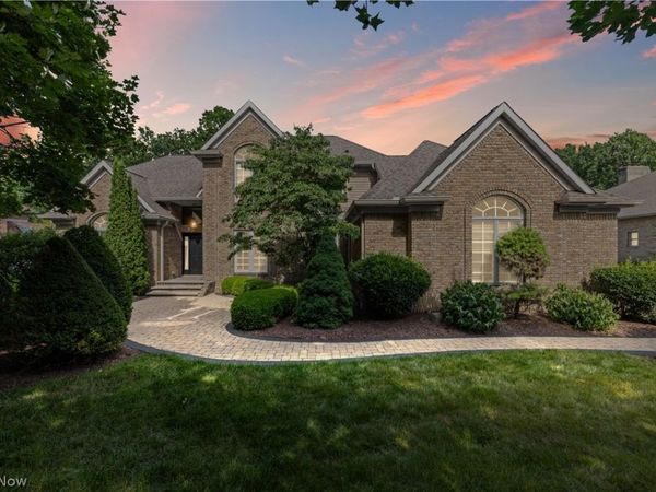 4056 Glenmoor Road NW, Canton, OH 44718