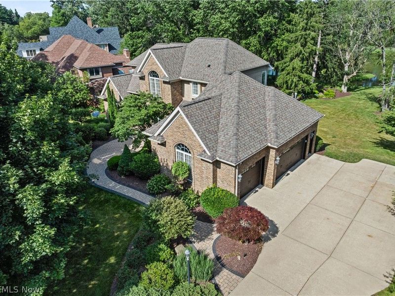 4056 Glenmoor Road NW, Canton, OH 44718 Photo 2