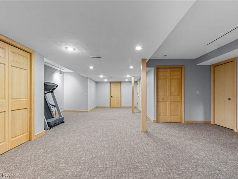 4056 Glenmoor Road NW, Canton, OH 44718 Photo 20