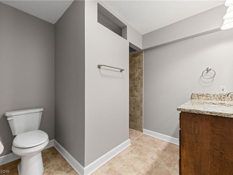 4056 Glenmoor Road NW, Canton, OH 44718 Photo 25