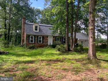 9900 PAR DRIVE, NOKESVILLE, VA 20181