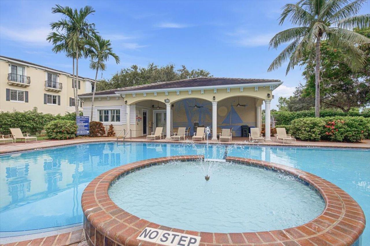 520 NW 39th Circle, Boca Raton, FL 33431 Photo