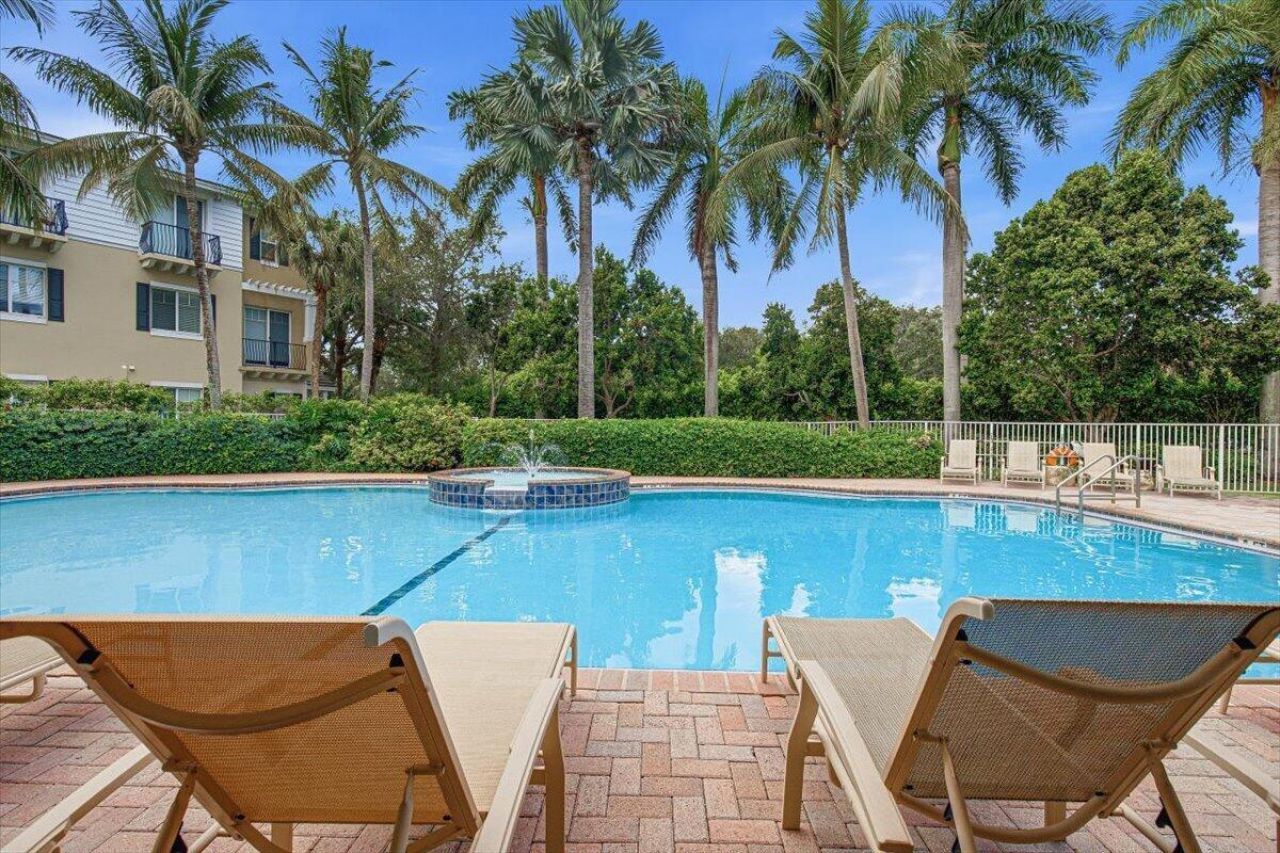 520 NW 39th Circle, Boca Raton, FL 33431 Photo