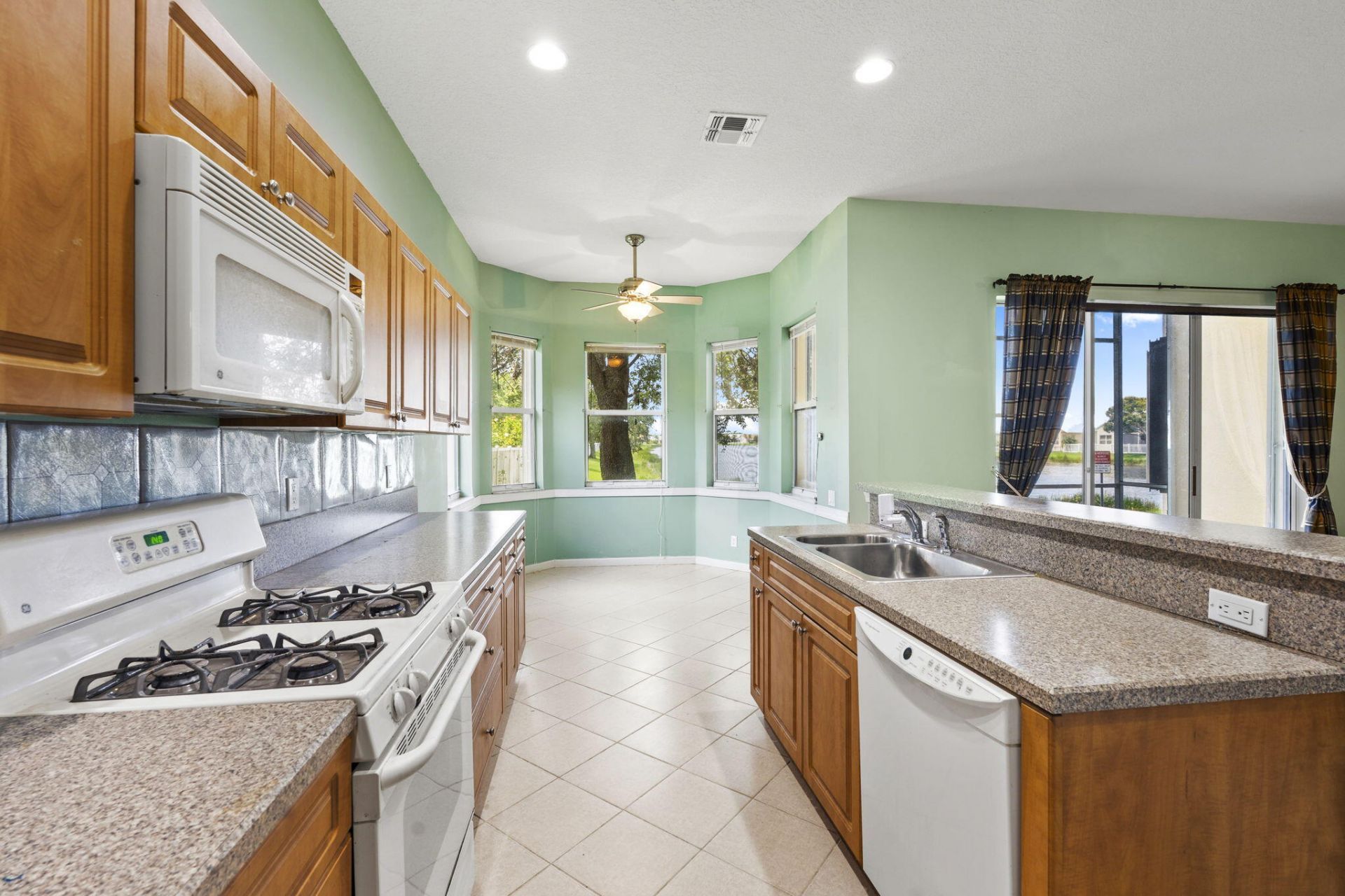163 NW Pleasant Grove Way, Port Saint Lucie, FL 34986 Photo