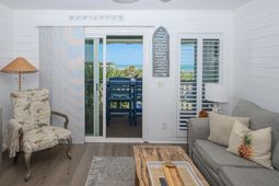 1300 Ocean Boulevard photo 4