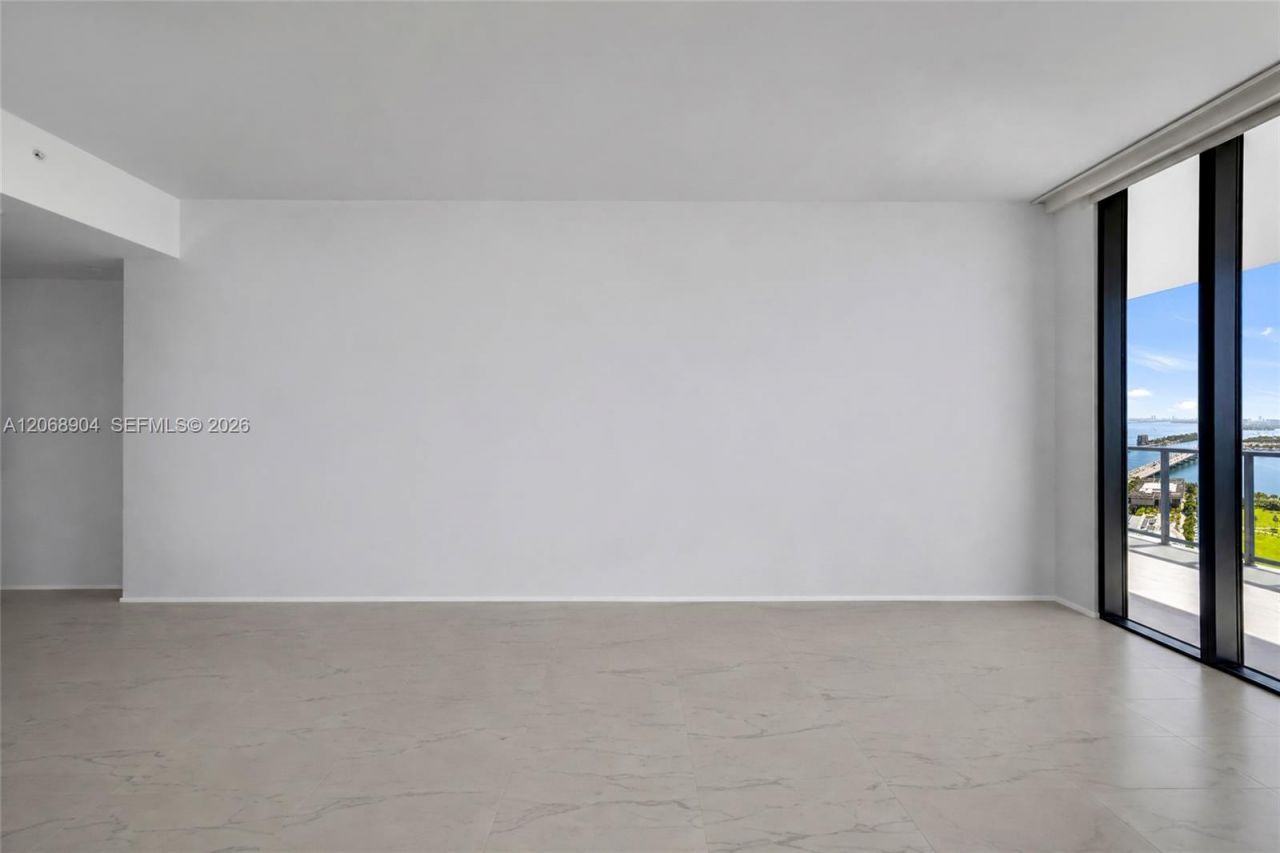 1000 Biscayne Blvd , Unit 3901, Miami, FL 33132 Photo