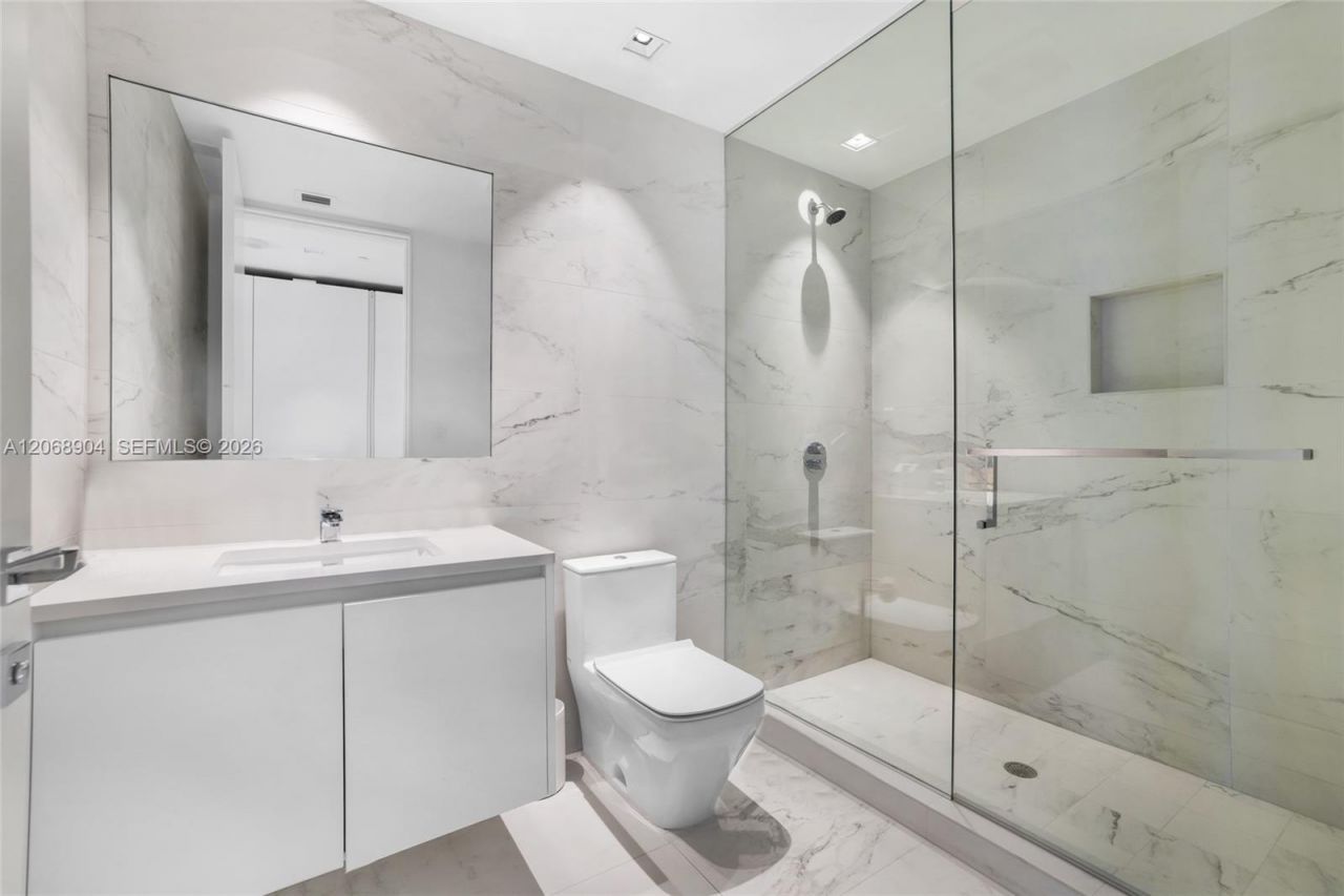1000 Biscayne Blvd , Unit 3901, Miami, FL 33132 Photo