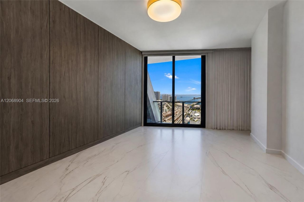1000 Biscayne Blvd , Unit 3901, Miami, FL 33132 Photo