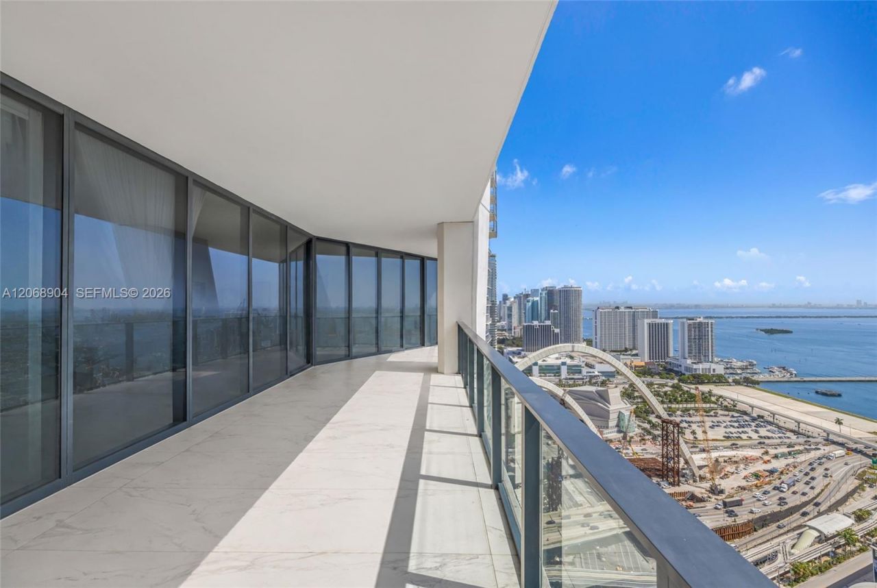 1000 Biscayne Blvd , Unit 3901, Miami, FL 33132 Photo