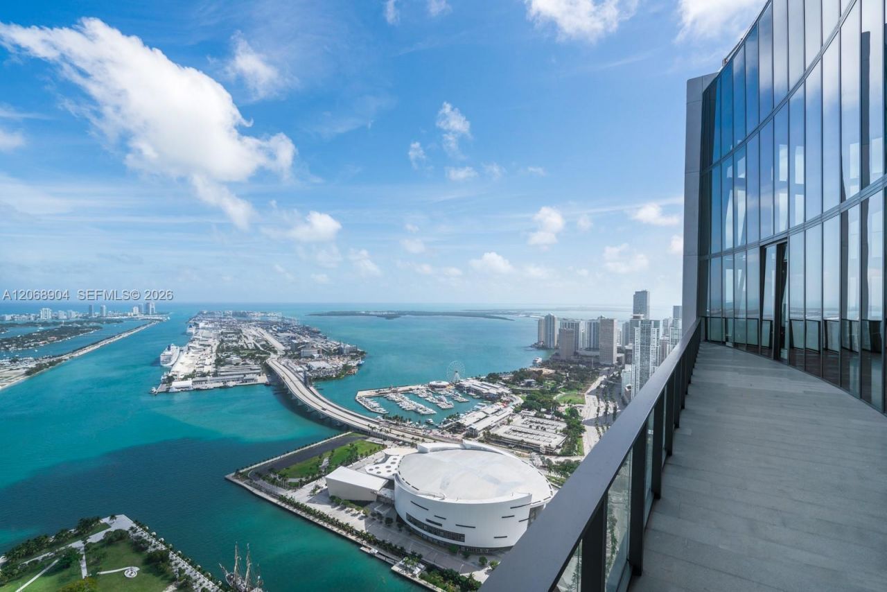 1000 Biscayne Blvd , Unit 3901, Miami, FL 33132 Photo