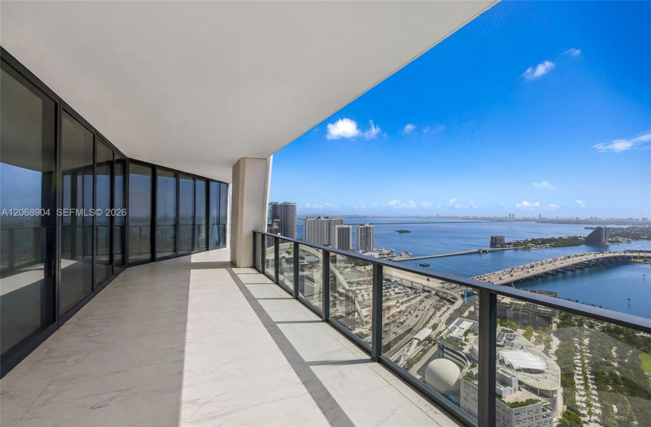 1000 Biscayne Blvd , Unit 3901, Miami, FL 33132 Photo