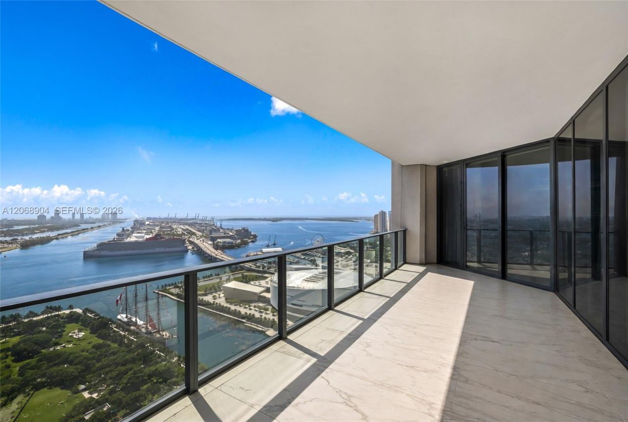 1000 Biscayne Blvd , Unit 3901, Miami, FL 33132 Photo