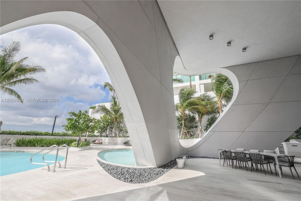 1000 Biscayne Blvd , Unit 3901, Miami, FL 33132 Photo