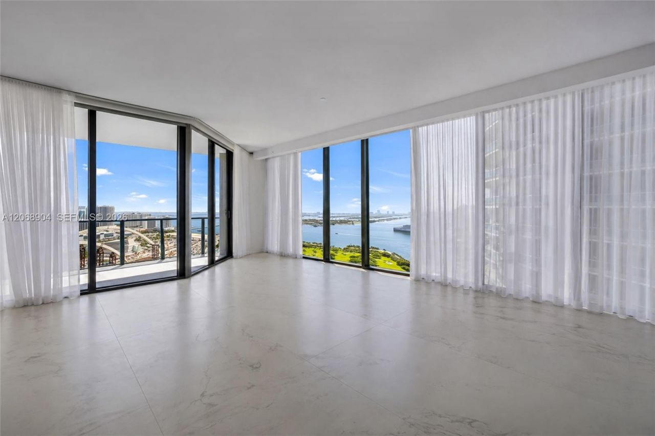 1000 Biscayne Blvd , Unit 3901, Miami, FL 33132 Photo
