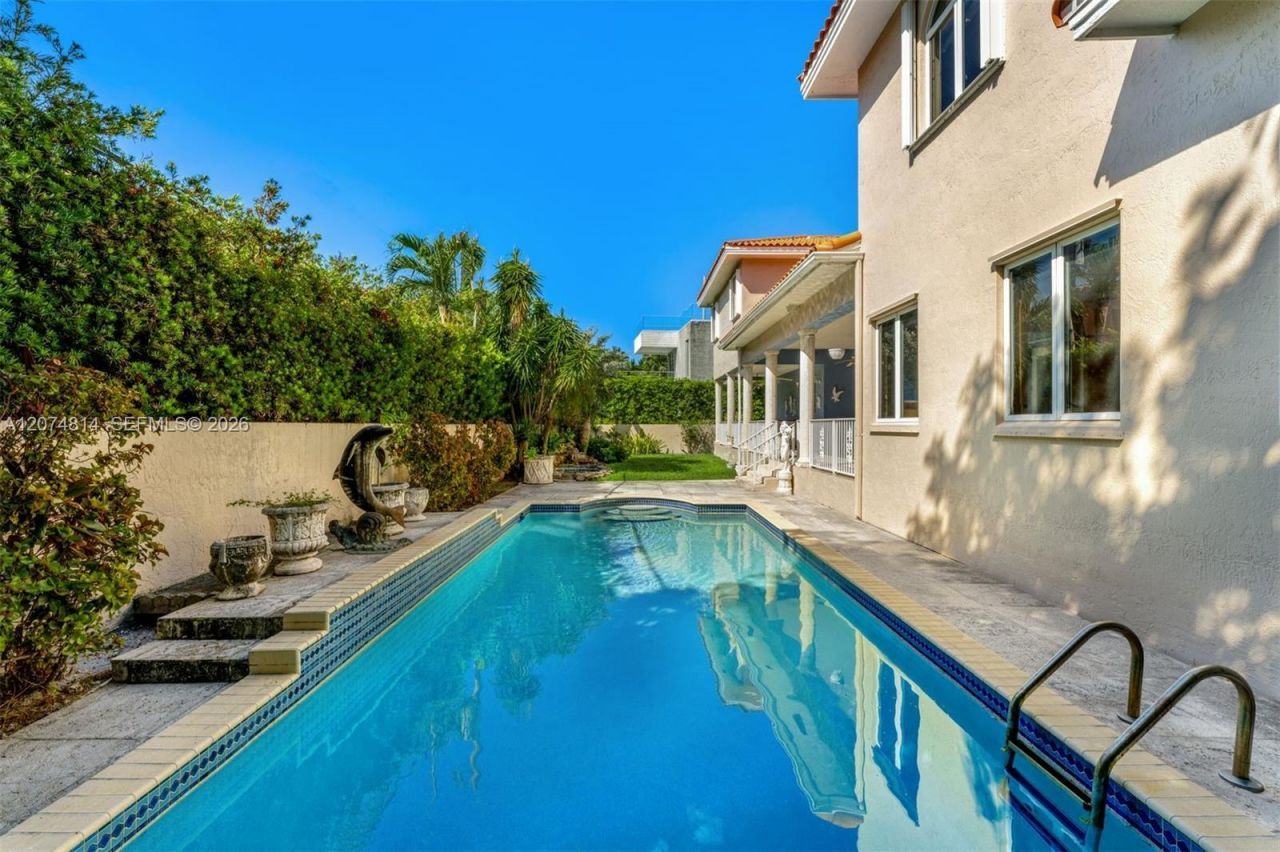 501 Bay Lane , Key Biscayne, FL 33149 Photo