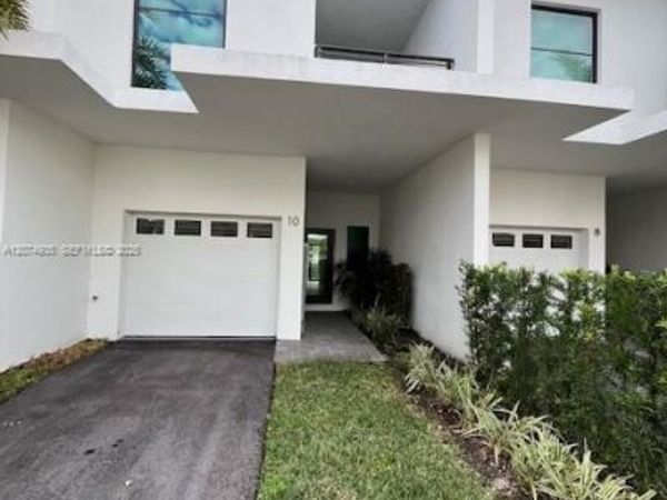 2511 Pierce st , Unit 4, Hollywood, FL 33020