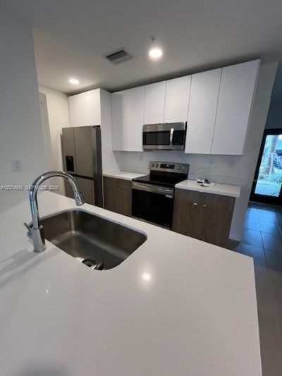 2511 Pierce St, Unit 4, Hollywood, FL 33020 Photo